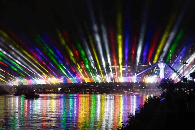Sport Bilder des Tages Lichtershow Flößerbrücke Frankfurt am Main zur Eröffnung der Fanmeile, 12.06.2024 Lichtershow Flößerbrücke Frankfurt, Frankfurt am Main, Weseler Werft, 12.6.2024 Copyright: xBEAUTIFULxSPORTS Gawlikx