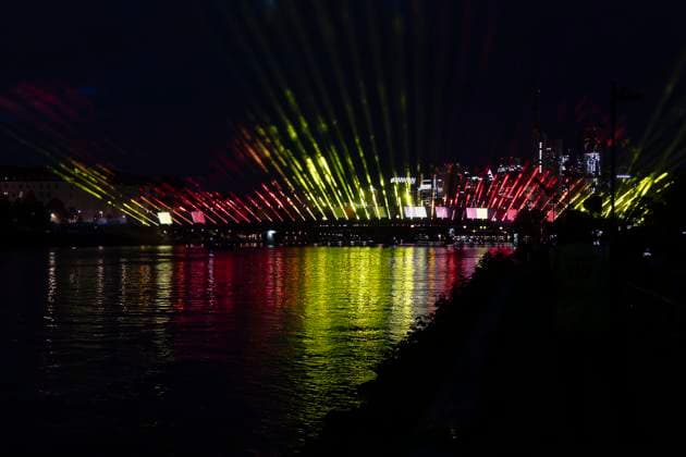 Lichtershow Flößerbrücke Frankfurt am Main zur Eröffnung der Fanmeile, 12.06.2024 Lichtershow Flößerbrücke Frankfurt, Frankfurt am Main, Weseler Werft, 12.6.2024 Copyright: xBEAUTIFULxSPORTS Gawlikx