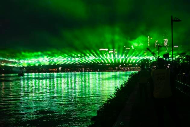 Lichtershow Flößerbrücke Frankfurt am Main zur Eröffnung der Fanmeile, 12.06.2024 Lichtershow Flößerbrücke Frankfurt, Frankfurt am Main, Weseler Werft, 12.6.2024 Copyright: xBEAUTIFULxSPORTS Gawlikx