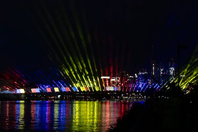 Lichtershow Flößerbrücke Frankfurt am Main zur Eröffnung der Fanmeile, 12.06.2024 Lichtershow Flößerbrücke Frankfurt, Frankfurt am Main, Weseler Werft, 12.6.2024 Copyright: xBEAUTIFULxSPORTS Gawlikx