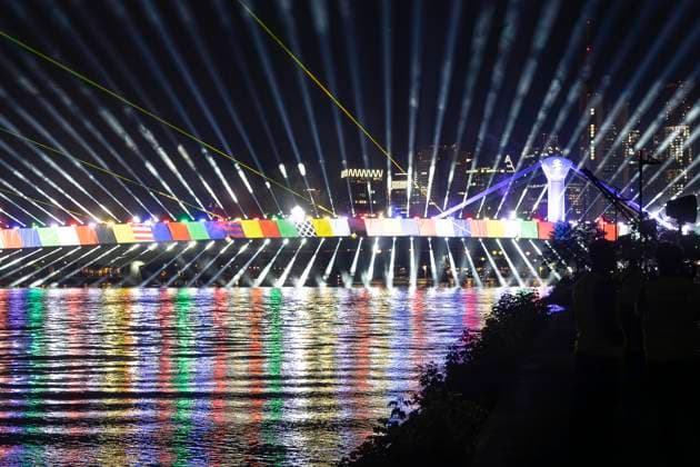 Lichtershow Flößerbrücke Frankfurt am Main zur Eröffnung der Fanmeile, 12.06.2024 Lichtershow Flößerbrücke Frankfurt, Frankfurt am Main, Weseler Werft, 12.6.2024 Copyright: xBEAUTIFULxSPORTS Gawlikx