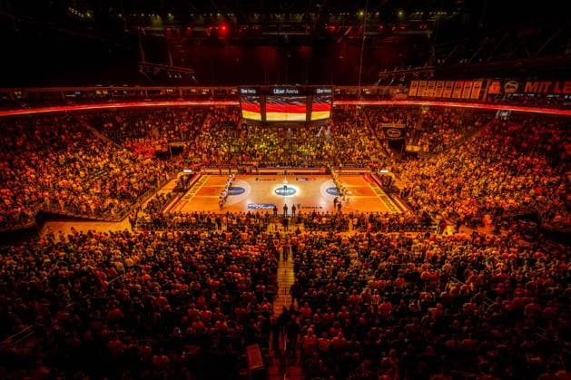 Basketball Berlin 12.06.2024 Saison 2023 2024 1. Bundesliga easyCredit BBL Playoffs Finale Spiel 3 Alba Berlin - FC Bayern München Uber Arena Sportstätte Show Nationalhymne *** Basketball Berlin 12 06 2024 Season 2023 2024 1 Bundesliga easyCredit BBL Playoffs Final Game 3 Alba Berlin FC Bayern Munich Uber Arena Sports venue Show National anthem