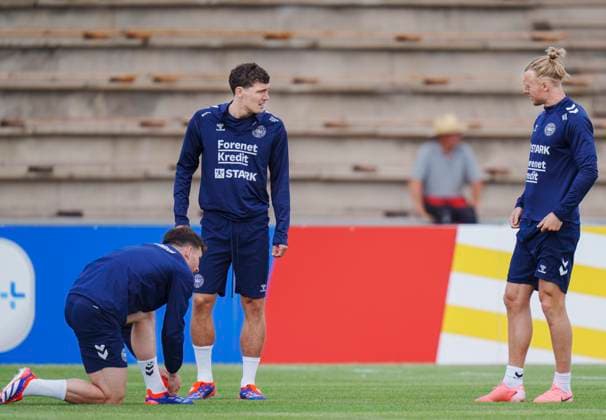 Danish players Simon Kjaer, Andreas Christensen and Pierre Emile Hoejbjerg (seen from right) during the national team, Nationalteam s training in Freudenstadt, Germany, Thursday, June 13, 2024. Denmark plays its first match on Sunday against Slovenia in the EURO 2024 Group C. (Photo: Liselotte Sabroe Ritzau Scanpix) , Freudenstadt Tyskland Copyright: Ritzau Scanpix LiselottexSabroex spdk20240613-115027-L