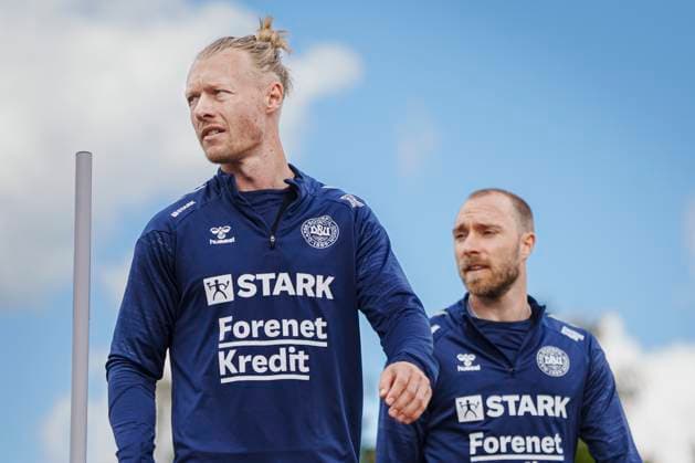 Danish players Simon Kjaer and Christian Eriksen (R) during the national team, Nationalteam s training in Freudenstadt, Germany, Thursday, June 13, 2024. Denmark plays its first match on Sunday against Slovenia in EURO 2024 Group C. (Photo: Liselotte Sabroe Ritzau Scanpix) , Freudenstadt Tyskland Copyright: Ritzau Scanpix LiselottexSabroex spdk20240613-115944-L