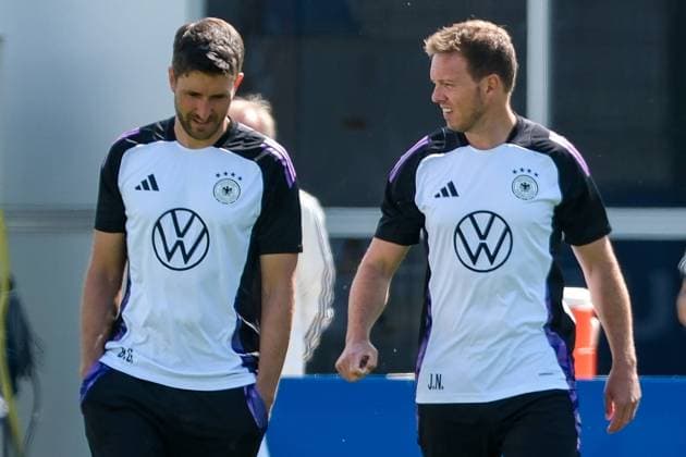 Benjamin Glueck (CO-Trainer) und Julian Nagelsmann (Deutschland , Trainer), GER, Abschlusstraining MD-1, Maenner Nationalmannschaft vor Deutschland vs Schottland, UEFA Europameisterschaft 2024, Fussball, Herzogenaurach, 13.06.2024. GER, Abschlusstraining MD-1, Maenner Nationalmannschaft vor Deutschland vs Schottland, UEFA Europameisterschaft 2024, Fussball, Herzogenaurach, 13.06.2024. Herzogenaurach Copyright: xEibner-Pressefoto FlorianxWieganx EP_FWD