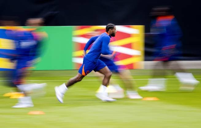 WOLFSBURG - Georginio Wijnaldum during a training session of the Dutch national team, Nationalteam at the AOK Stadium on June 13, 2024 in Wolfsburg, Germany. The Dutch national team is preparing for the first group match at the European Football Championship in Germany against Poland. ANP KOEN VAN WEEL UEFA EURO, EM, Europameisterschaft,Fussball 2024 Germany 2024 xVIxANPxSportx xxANPxIVx 500987791 originalFilename: 500987791.jpg