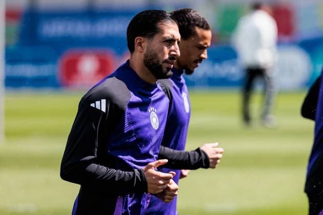 UEFA EURO 2024: Abschlusstraining Deutschland MD-1; 13.06.2024 Warmlaufen Emre Can (Deutschland, 25) neben Leroy Sane (Deutschland, 19) UEFA EURO 2024 Deutschland - Abschlusstraining MD-1; HerzoBase, Herzogenaurach am 13.06.2024 Copyright: xBEAUTIFULxSPORTS Wunderlx