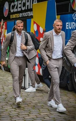 Tschechische Fussballnationalmannschaft Tschechischer Nationalfussballspieler Torwart Jindrich Stanek bei der Ankunft im Hamburger Quartier zum Auftakt der EM 2024, Deutschland Copyright: xNikolaixKislichkox 6M6A8659