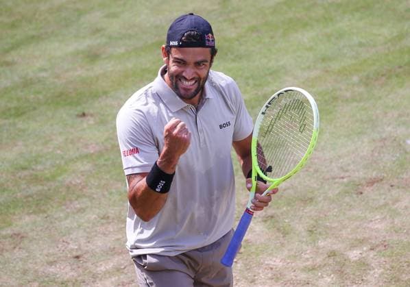 BAU 13.06.2024 Stuttgart Tennis Boss Open, Matteo Berrettini (ITA) jubelt über seinen Sieg und ballt die Faust