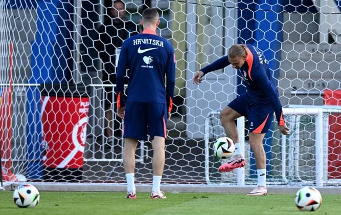 PXL_CRO football training Croatian national football team during their training session in Neuruppin, Germany on 13. June 2024. MarkoxLukunic PIXSELL