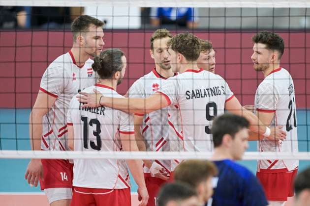 VOLLEYBALL - CEV Silver League RIED,AUSTRIA,13.JUN.24 - VOLLEYBALL - CEV European Silver League, men, OEVV international match, Länderspiel, Nationalmannschaft Austria vs Israel. Image shows the team of AUT.  GEPAxpictures xChristianxMoser