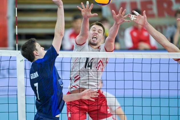VOLLEYBALL - CEV Silver League RIED,AUSTRIA,13.JUN.24 - VOLLEYBALL - CEV European Silver League, men, OEVV international match, Länderspiel, Nationalmannschaft Austria vs Israel. Image shows Michael Czerwinski (AUT) and Iliya Goldrin (ISR).  GEPAxpictures xChristianxMoser
