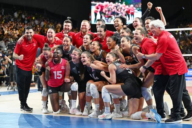 Canada Women s team group, Mannschaftsbild, Totale (CAN), JUNE 13, 2024 - Volleyball : FIVB Volleyball Nations League 2024 Women s Preliminary Round between Japan 2-3 Canada at West Japan General Exhibition Center, Fukuoka, Japan. Noxthirdxpartyxsales  (256273090)