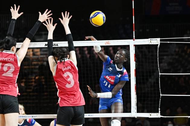 Halimatou Bah (FRA), JUNE 13, 2024 - Volleyball : FIVB Volleyball Nations League 2024 Women s Preliminary Round between France 2-3 South Korea at West Japan General Exhibition Center, Fukuoka, Japan. Noxthirdxpartyxsales  (256324130)