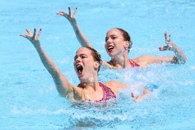 Sport Themen der Woche KW24 Sport Bilder des Tages SWIMMING - LEN, EC 2024 BELGRADE,SERBIA,14.JUN.24 - SWIMMING - LEN, European Swimming Championships, women, duet technical. Image shows Bregje Maria Antonia De Brouwer and oortje Johanna Cornelia De Brouwer (NED).  GEPAxpictures xMathiasxMandl