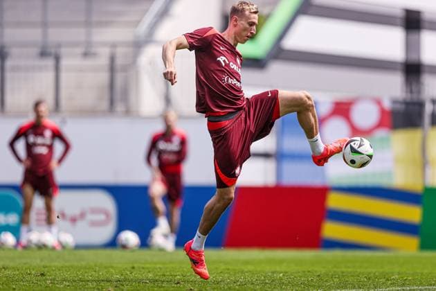 14.06.2024 HANNOVER, NIEMCY PILKA NOZNA (FOOTBALL) UEFA EURO, EM, Europameisterschaft,Fussball 2024 - CENTRUM TRENINGOWE REPREZENTACJI POLSKI - HANNOVER 96 ACADEMIE KONFERENCJA PRASOWA I TRENING REPREZENTACJI POLSKI NZ ADAM BUKSA FOTO LUKASZ GROCHALA CYFRASPORT NEWSPIX.PL --- Newspix.pl POLISH FOOTBALL national team, Nationalteam press conference, PK, Pressekonferenz AND TRAINING SESSION ON EURO 2024 IN HANOVER  20240614CSLG0111