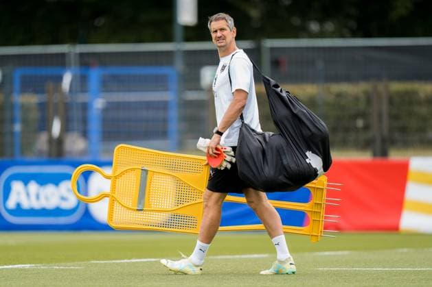 SOCCER - UEFA EURO, EM, Europameisterschaft,Fussball 2024 BERLIN,GERMANY,14.JUN.24 - SOCCER -UEFA EURO 2024, OEFB, Oesterreichischer Fussball-Bund, training. Image shows goalkeeper coach Michael Gspurning (AUT).  GEPAxpictures xJohannesxFriedl