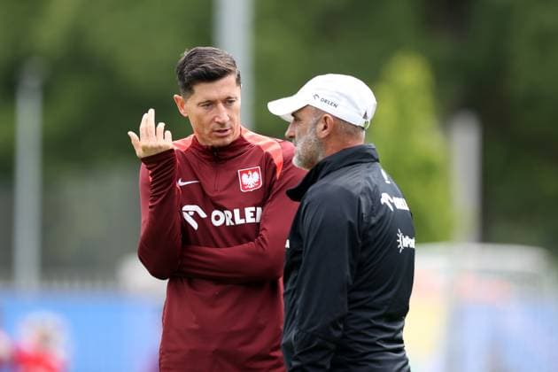 HANOWER 14.06.2024 TRENING REPREZENTACJI POLSKI NA EURO 2024 --- POLISH FOOTBALL national team, Nationalteam TRAINING SESSION ON EURO 2024 IN HANOVER ROBERT LEWANDOWSKI MICHAL PROBIERZ FOT. PIOTR KUCZA FOTOPYK NEWSPIX.PL --- Newspix.pl  240614PYK1050
