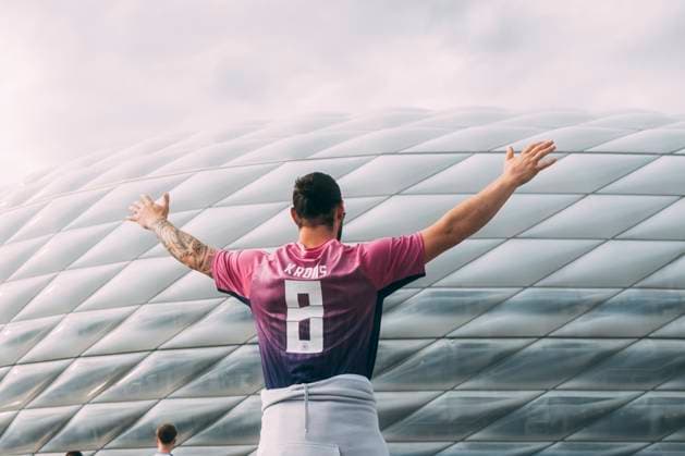 Muenchen, Allianz Arena, 19.09.2021: German fan with Toni Kroos jersey outside the stadium prior the match UEFA European Championship, EM, Europameisterschaft 2024 Germany v. Scotland.