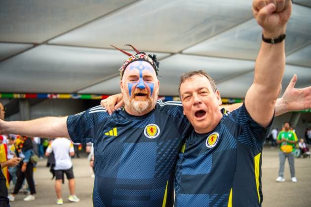Schottische Fussballfans vor dem Eröffnungsspiel der Europameisterschaft Deutschland - Schottland am 14.06.2024. München Munich Football Arena Bayern Deutschland