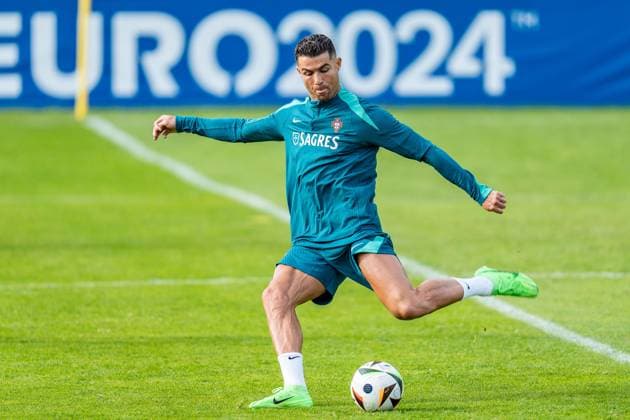 Cristiano Ronaldo Portugal Training EURO2024, Public Training, Oeffentliches Training, Herren, Fussball, 14.06.2024 Portugal Training EURO2024, Public Training, Oeffentliches Training, Herren, Fussball, 14.06.2024 Guetersloh Copyright: xEibner-Pressefoto BahhoxKarax EP_POR