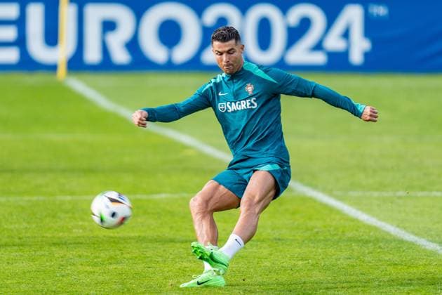 Cristiano Ronaldo Portugal Training EURO2024, Public Training, Oeffentliches Training, Herren, Fussball, 14.06.2024 Portugal Training EURO2024, Public Training, Oeffentliches Training, Herren, Fussball, 14.06.2024 Guetersloh Copyright: xEibner-Pressefoto BahhoxKarax EP_POR