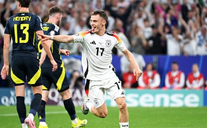 Fussball, Europameisterschaft, EURO 2024, Gruppe A, Allianz Arena München: Deutschland - Schottland; Jubel Florian Wirtz (GER) nach seinem Tor zum 1:0. Jubel, Freude, Aktion.