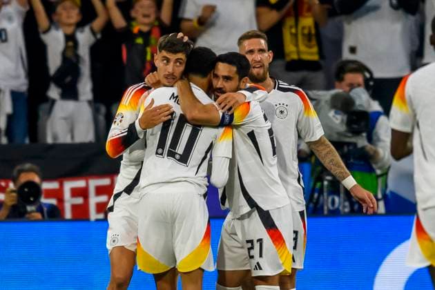 GER, UEFA Euro 2024, Gruppe A, Deutschland (GER) vs Schottland (SCO) 14.06.2024, Allianz Arena, Muenchen, GER, UEFA Euro 2024, Gruppe A, Deutschland (GER) vs Schottland (SCO) , im Bild Jubel nach dem Tor zum 2-0 durch Jamal Musiala (Germany 10) mit ??lkay Gündo??an Ilkay Guendogan (Germany 21)
