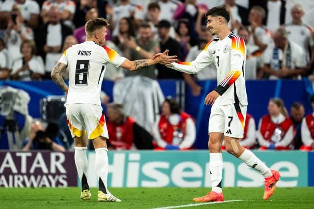 240614 Kai Havertz of Germany celebrate with Toni Kroos after scoring the 3-0 goal during the UEFA EURO, EM, Europameisterschaft,Fussball 2024 Football Championship match between Germany and Scotland on June 14, 2024 in Munich. Photo: Mathias Bergeld BILDBYRAN kod MB MB0933 fotboll football soccer fotball fotbolls-em europamästerskap em uefa euro uefa european football championship euro 2024 tyskland germany scotland bbeng skottland jubel Copyright: MATHIASxBERGELD BB240614MB083