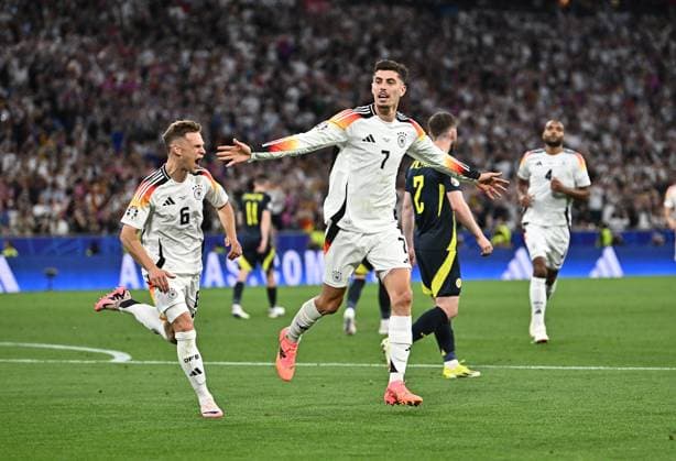 14.06.2024, xscotx, Fussball EM 2024, Deutschland - Schottland, emspor, v.l. Joshua Kimmich (Deutsche Fussball Nationalmannschaft DFB), Kai Havertz (Deutsche Fussball Nationalmannschaft DFB) celebrate the goal, Der Torjubel zum 3:0 München