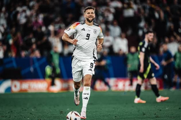 Fußball Herren UEFA-Fußball-Europameisterschaft 2024 MD1 Gruppe A Deutschland vs. Schottland 14.06.2024 Torschütze Niclas Füllkrug ( 9, Deutschland) jubelt München München Fußball Arena Bayern Deutschland