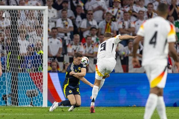 Sport Bilder des Tages Football - UEFA EURO, EM, Europameisterschaft,Fussball 2024 - Group A - Germany v Scotland MUNICH, GERMANY - Friday, June 14, 2024: Germany s Niclas Füllkrug scores the fourth goal during the opening UEFA Euro 2024 match between Germany and Scotland at the Allianz Arena. (Photo by David Rawcliffe Propaganda) MUNICH Allianz Arena BAVARIA GERMANY  Copyright: xDavidxRawcliffex P2024-06-14-Germany_Scotland-125