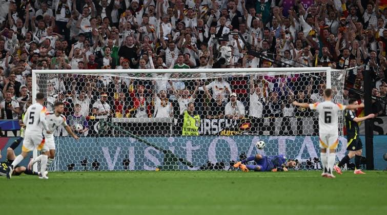 14.06.2024, xscotx, Fussball EM 2024, Deutschland - Schottland, emspor, v.l. Niclas Füllkrug (Deutsche Fussball Nationalmannschaft DFB) celebrate the goal, Der Torjubel zum 4:0 München