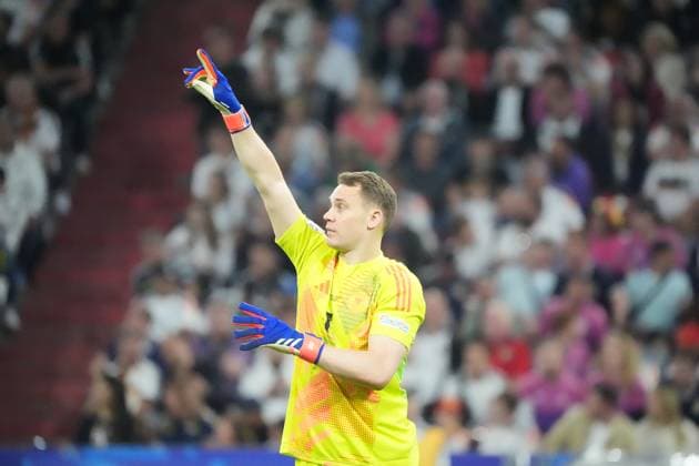 Torwart Goalie Manuel Neuer (Deutschland, Germany, 01) gibt Anweisungen - München 14.06.2024: Deutschland vs. Schottland, EURO2024 Eröffnungsspiel, Gruppe A, EM-Arena München