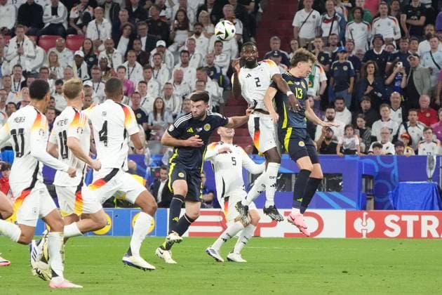 Antonio Rüdiger (Deutschland Germany, 02) klärt per Kopfball - München 14.06.2024: Deutschland vs. Schottland, EURO2024 Eröffnungsspiel, Gruppe A, EM-Arena München