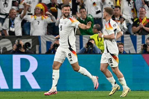 Niclas Füllkrug Fuellkrug ( 9, Deutschland) jubelt nach dem Tor zum 4:0 mit Maximilian Mittelstädt Mittelstaedt ( 18, Deutschland) 14.06.2024 Fussball Europameisterschaft in Deutschland Deutschland vs Schottland, Allianz Arena, Muenchen, Bayern Germany