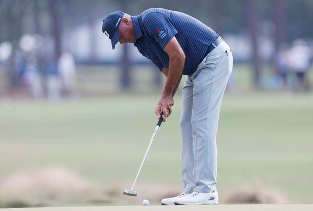 Matt Kuchar putts for par on the twelfth hole during the second round of the 124th U.S. Open golf championship at Pinehurst Resort & Country Club in Pinehurst, N.C. on Friday, June 14, 2024.  NCP20240614782 JOHNxANGELILLO