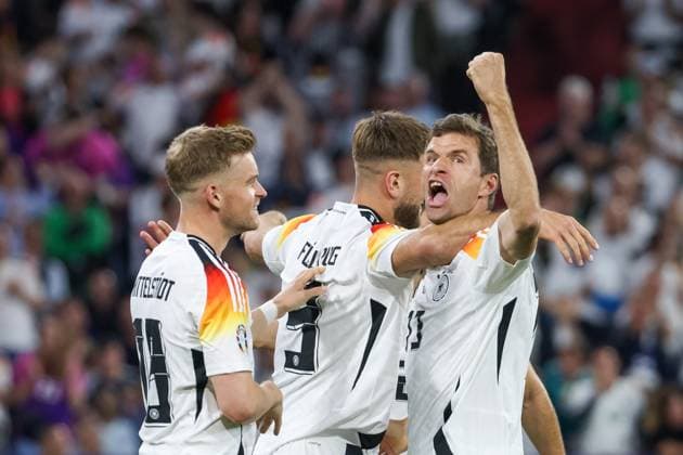 Thomas Mueller (Deutschland, 13) mit Niclas Fuellkrug (Deutschland, 09) und Maximilian Mittelstaedt (Deutschland, 18) , Fussball, UEFA , Europa Meisterschaft, (Gruppe A) 2024, Deutschland vs. Schottland, 14.06.2024, Munich Football Arena, Muenchen, Deutschland Muenchen Munich Football Arena Bayern Deutschland Copyright: xGrantxHubbsx