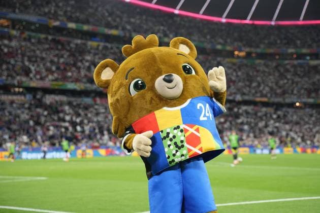EURO 2024 - Matchday 1: Germany vs. Scotland Euro 2024 Mascot Albaert in action during the EURO 2024 Day 1 opening match between Germany and Scotland on 14 June 2024, at Munich Football Arena, in Munich, Germany Munich Munich Football Arena Germany Copyright: xAlexandraxFechetex DSC0035701