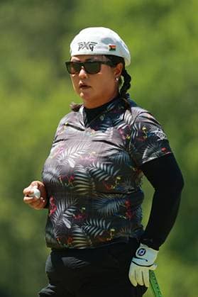 Meijer LPGA, Golf Damen Classic Christina Kim of the United States lines up her putt on the 16th green during Day Two of the Meijer LPGA Classic for Simply Give golf tournament at Blythefield Country Club in Belmont, MI, USA Friday, June 14, 2024. Belmont Michigan United States  Copyright: xJorgexLemusx originalFilename:lemus-meijerlp240614_npyvR.jpg