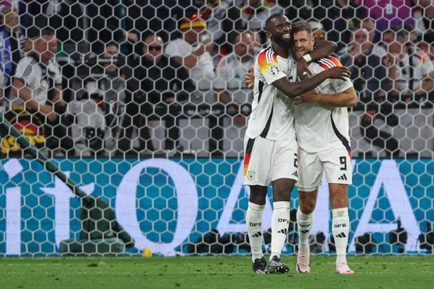 EM 2024: Deutschland - Schottland am 14.06.2024 in der Allianz Arena in München Antonio Rüdiger Ruediger (Deutschland 2) und Niclas Füllkrug Fuellkrug (Deutschland 9) jubeln