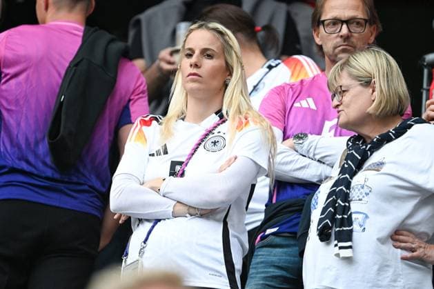 EM 2024: Deutschland - Schottland am 14.06.2024 in der Allianz Arena in München Sina Gross (Ehefraun von Pascal Gross, Deutschland)