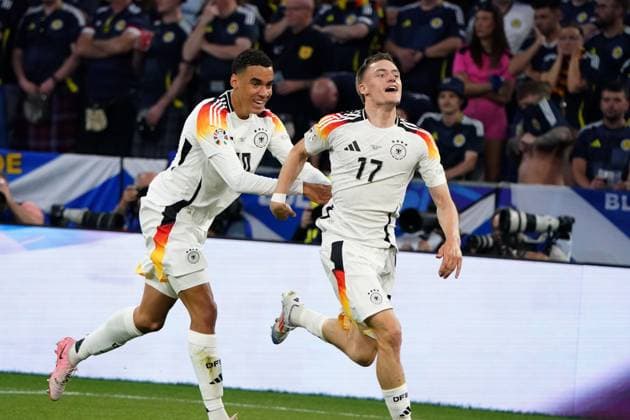 Nationalmannschaft, Fussball, UEFA Euro2024, EM 2024,Deutschland-Schottland Allianzarena, München Jamal Musiala, florian wirtz beide Deutschland ,torjubeln