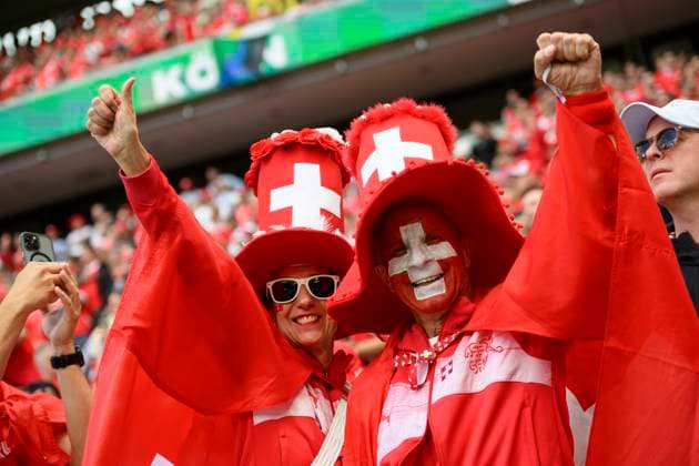 Feature, SUI Fans Vorrunde 1. Spieltag, Gruppe A, Match M02, Ungarn (HUN) - Schweiz (SUI), am 15.06.2021 in Koeln Deutschland. Fussball Europameisterschaft 2024 vom 14.06. - 14.07.2024 in Deutschland. Â