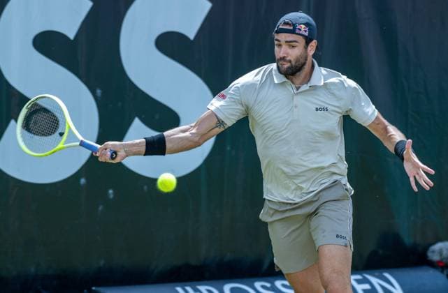 Matteo Berrettini (ITA). xettx, Deutschland, Stuttgart, 15.06.2024, Tennis, Boss Open, 2024, Halbfinale, L.Musetti (ITA) - M.Berrettini (ITA), TC Weissenhof, Center Court Foto: A2 Bildagentur Peter Hartenfelser