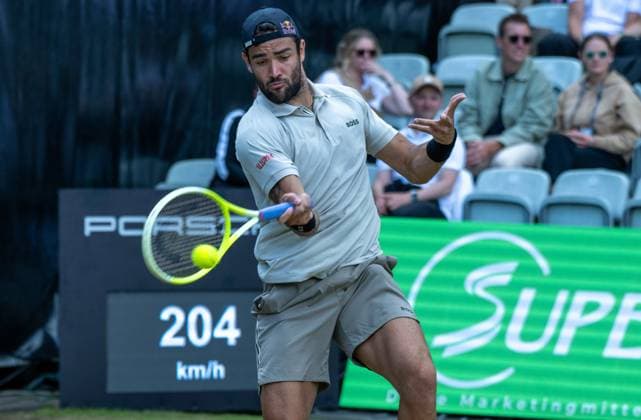 Matteo Berrettini (ITA). xettx, Deutschland, Stuttgart, 15.06.2024, Tennis, Boss Open, 2024, Halbfinale, L.Musetti (ITA) - M.Berrettini (ITA), TC Weissenhof, Center Court Foto: A2 Bildagentur Peter Hartenfelser