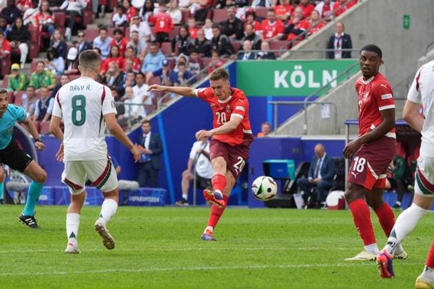 Michel Aebischer (Schweiz, Switzerland, Suisse, 20) zieht ab und erzielt das Tor zum 2:0 - Köln 15.06.2024: Schweiz vs. Ungarn, EURO2024 M2, Gruppe A, EM-Arena Köln