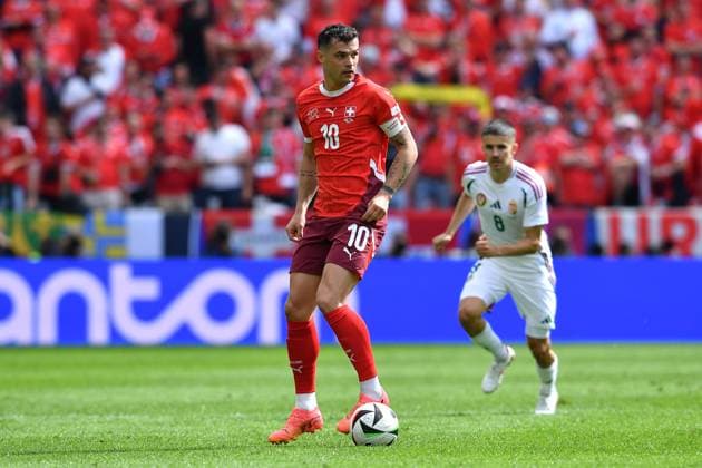 Fußball UEFA EURO, EM, Europameisterschaft,Fussball 2024 Gruppenphase 1. Spieltag Ungarn - Schweiz am 15.06.2024 im Köln Stadion in Köln Granit Xhaka ( Schweiz )