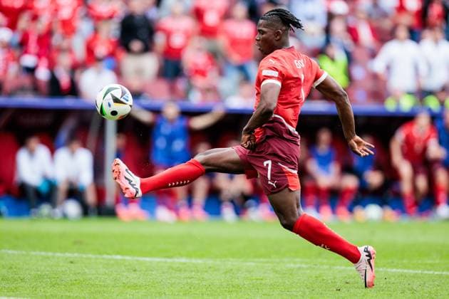 UEFA EURO 2024: Ungarn - Schweiz; 14.06.2024 Breel Donald Embolo (Schweiz, 7) schießt das 1:3 UEFA EURO 2024: Ungarn - Schweiz; Cologne Stadium, Köln am 15.06.2024 Copyright: xBEAUTIFULxSPORTS Wunderlx