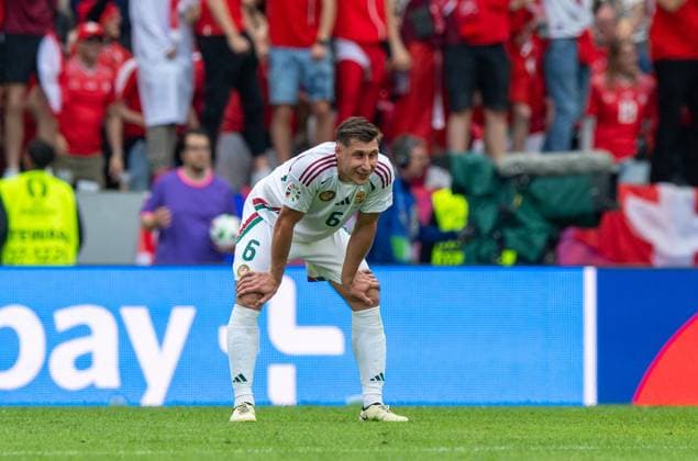 Fussball, Herren, Saison 2023 24, Euro 2024 Gruppe A (1. Spieltag) in Köln, Ungarn - Schweiz, Willi Orban (Ungarn), Enttäuschung nach Gegentor zum 1:3, 15.06. 2024, Copyright: xSebastianxRäppold MatthiasxKochx